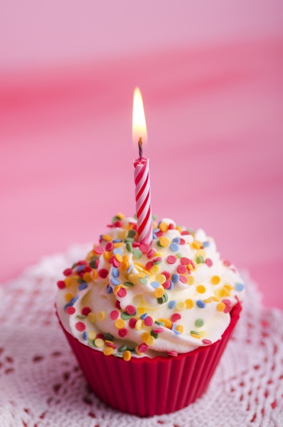cupcake compleanno muffin - Foto stock #11764835